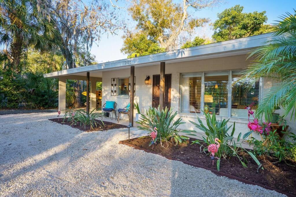 Beautiful Glam Mid-Century 1 Block From Sarasota Bay With Firepit Villa ภายนอก รูปภาพ