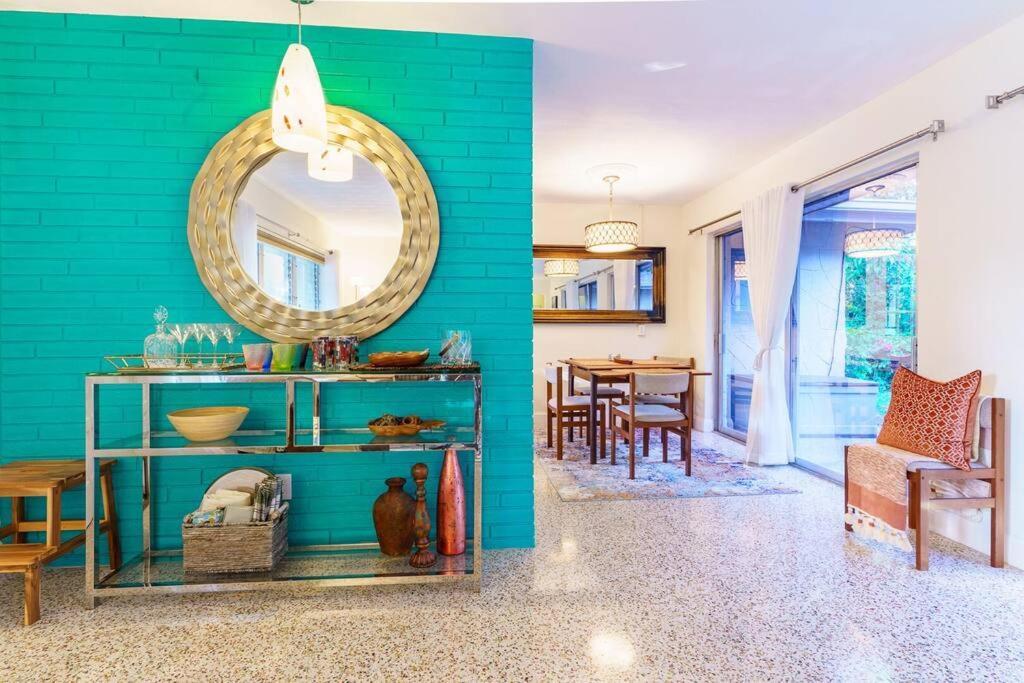 Beautiful Glam Mid-Century 1 Block From Sarasota Bay With Firepit Villa ภายนอก รูปภาพ